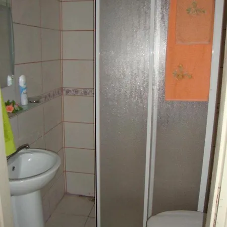 Merkez Sefer Aparmani D 16 *